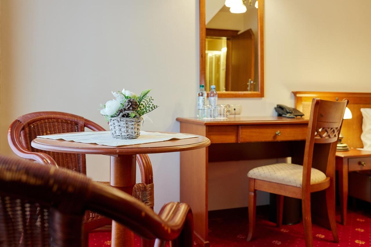 Hotel Burkaty Białka Esterno foto